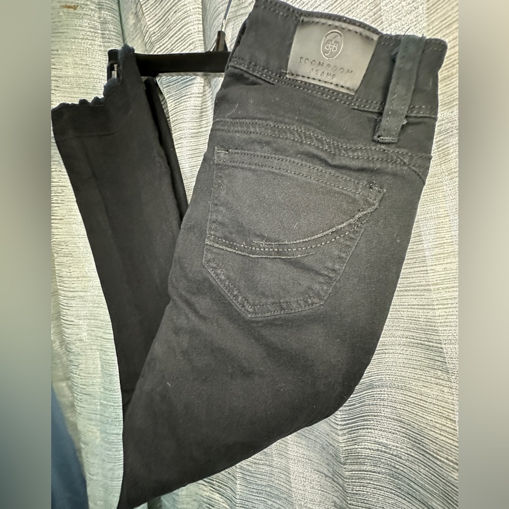 Boom Boom Jeans - Black Stretch Capris Women’s/ Juniors Size 1